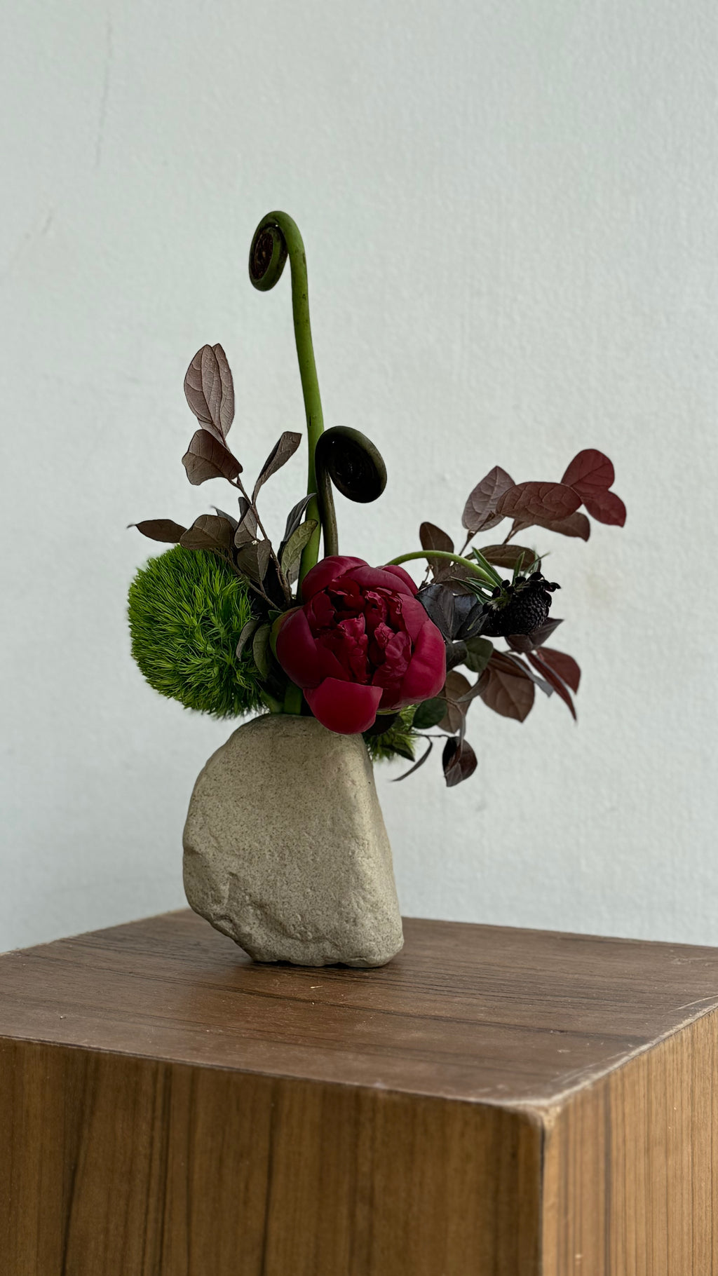 Lil rock vase