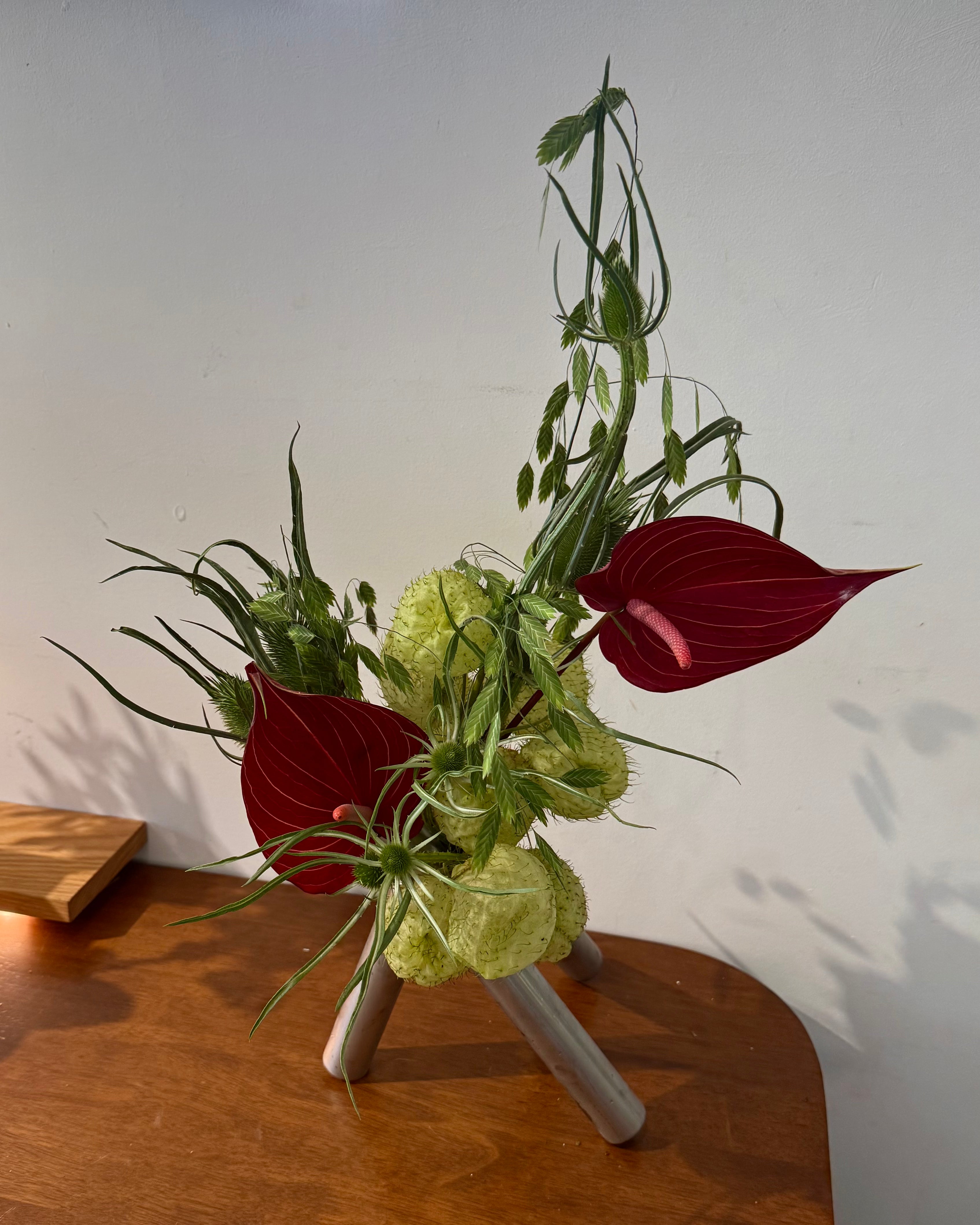 Silver tri-opening vessel